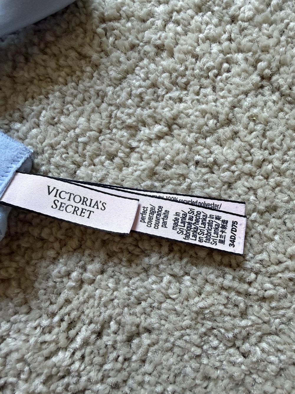 Victoria Secret Bra - Picture 5 of 5